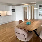 Mit Einzigartigem Meerblick