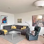 Mit Einzigartigem Meerblick