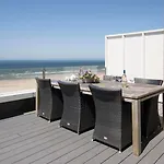 Tatil parkı With Unique Sea View Egmond aan Zee