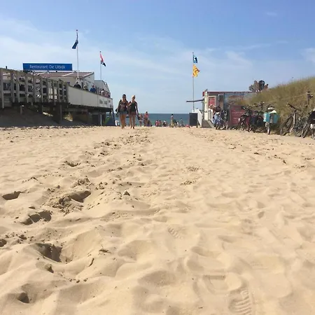 Met Uniek Zeezicht דירה