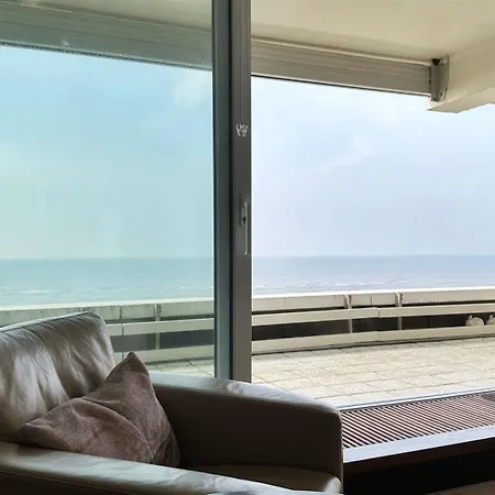 Apartment Met Uniek Zeezicht