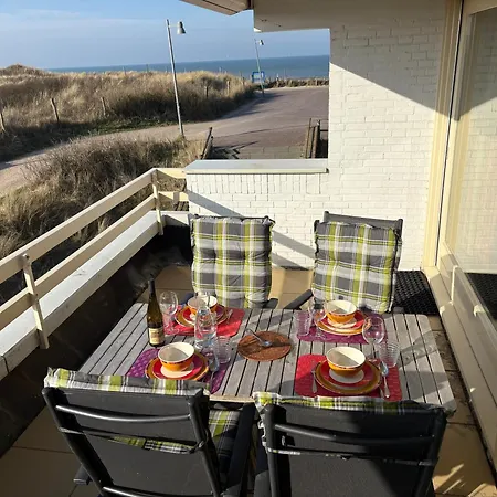 With Unique Sea View ホリデーパーク エグモント・アーン・ゼー